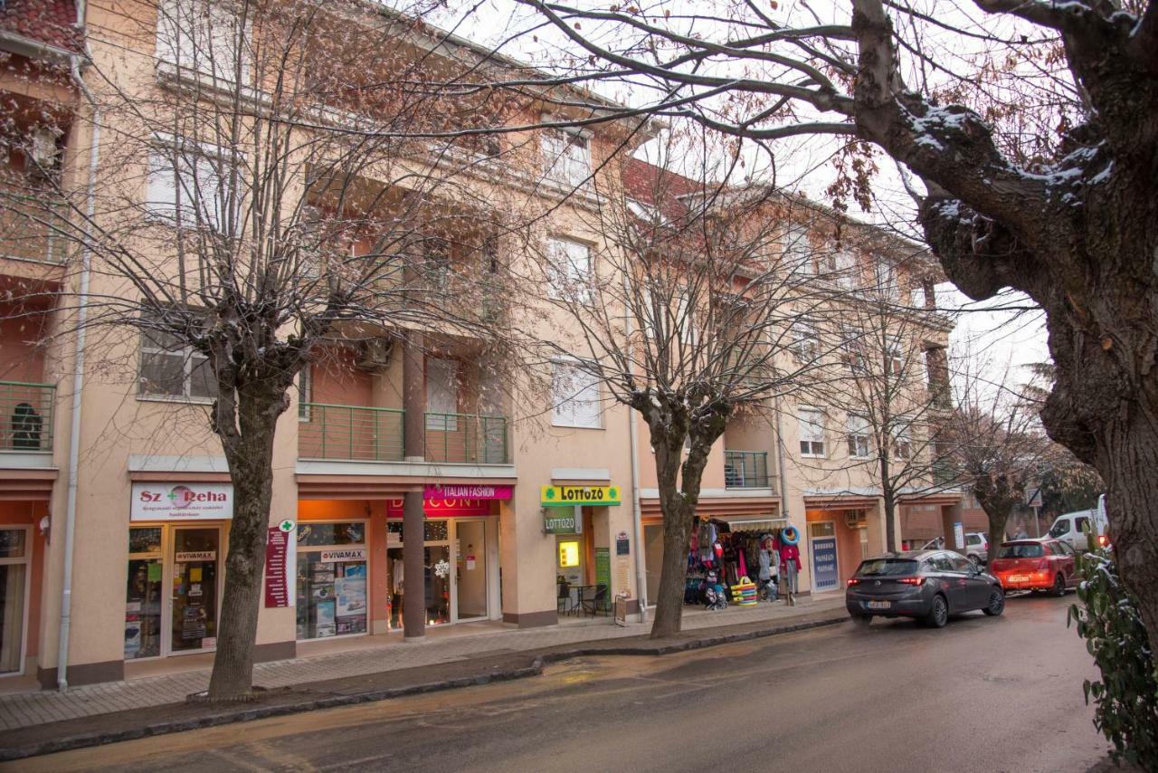 Hévíz Centrum 2 Apartmanok מראה חיצוני תמונה